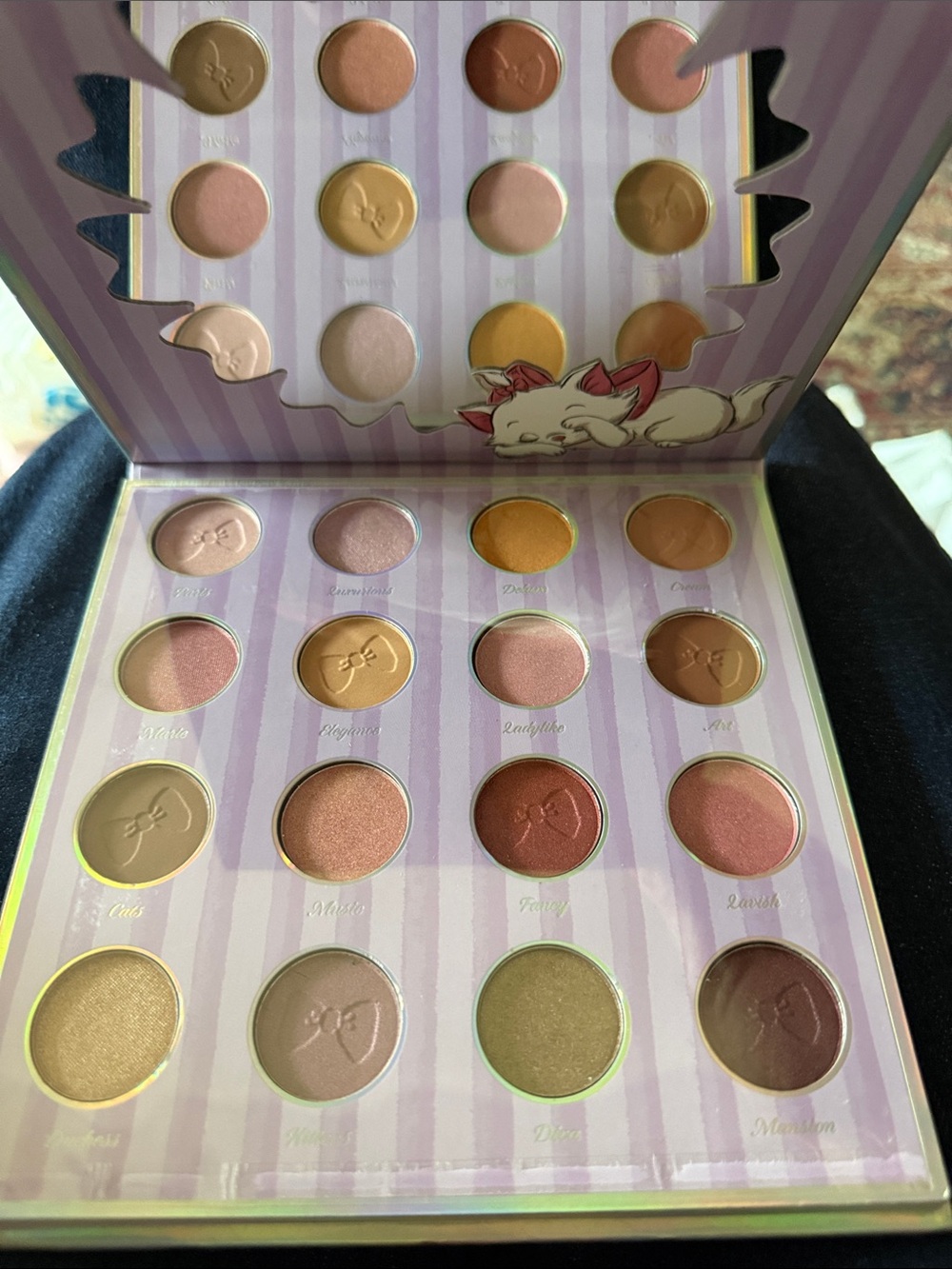 Disney The Aristocats Eyeshadow Palette - Picture 3 of 3